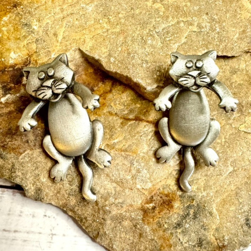 Vintage JJ Jonette Cat Earrings Pewter Articulating Body Face Back Front of Lobe